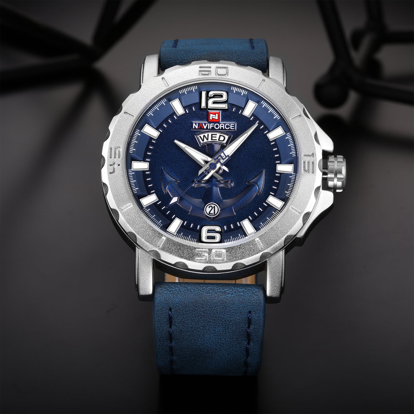 Belt quartz watch