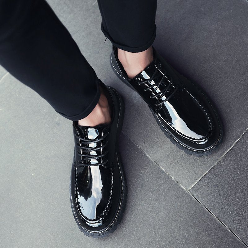 Men's casual small leather shoes