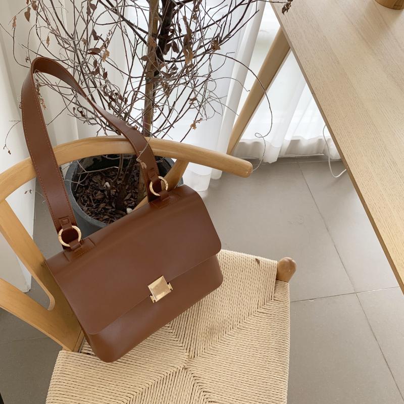 Retro shoulder bag