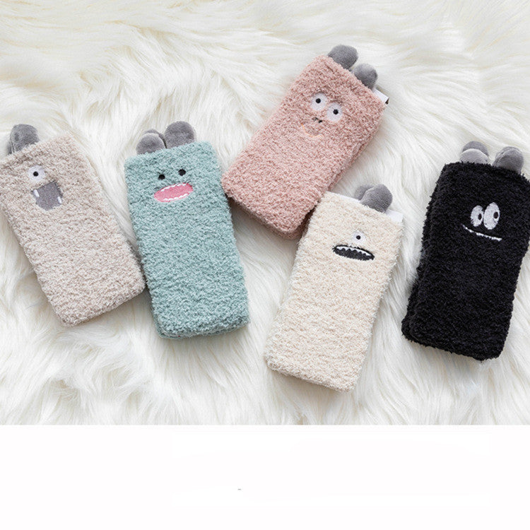 Three-dimensional ear embroidery snow socks