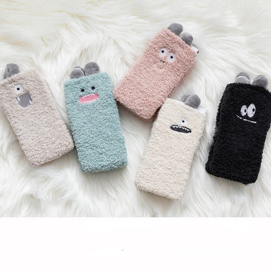 Three-dimensional ear embroidery snow socks