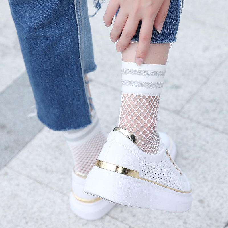 Purchasing the same paragraph silver wire parallel bars women's sports and leisure network socks socks piled socks spot black and white