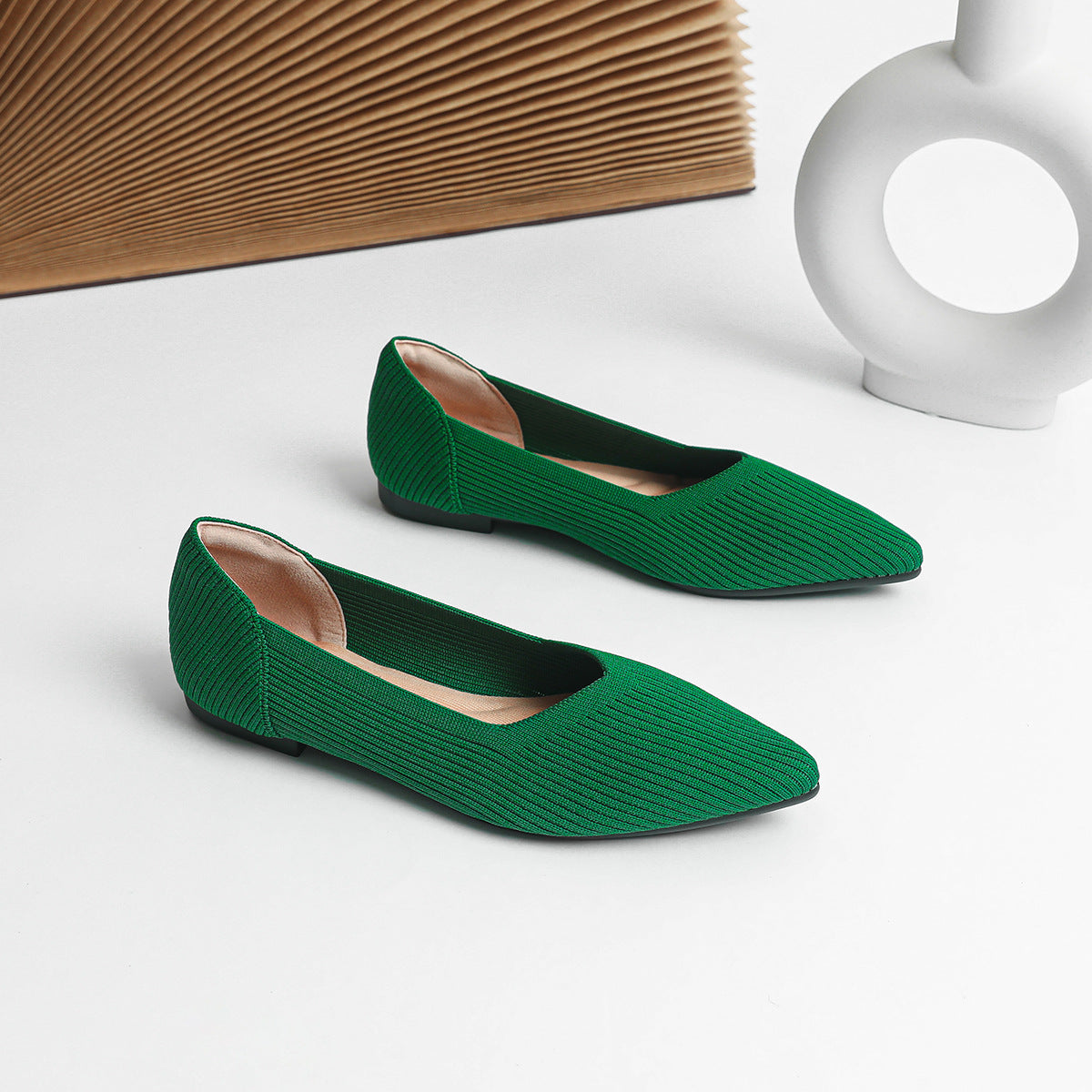 Knit Breathable Shallow Mouth Pointed Flat Bottom Pumps