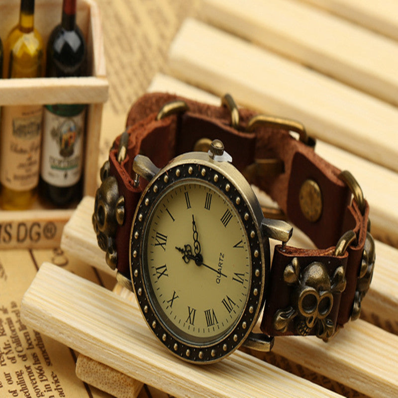 Simple retro bracelet watch