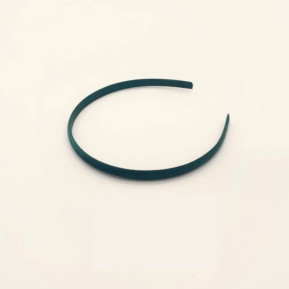 Small and fragrant spring purple hair band