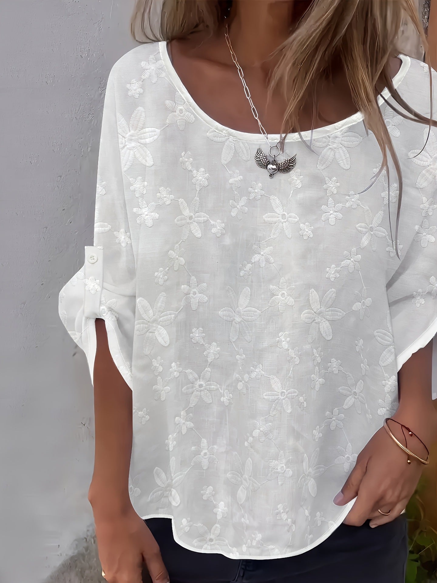 Womens Lace Crew-Neck Loose-Fit Blouse Top