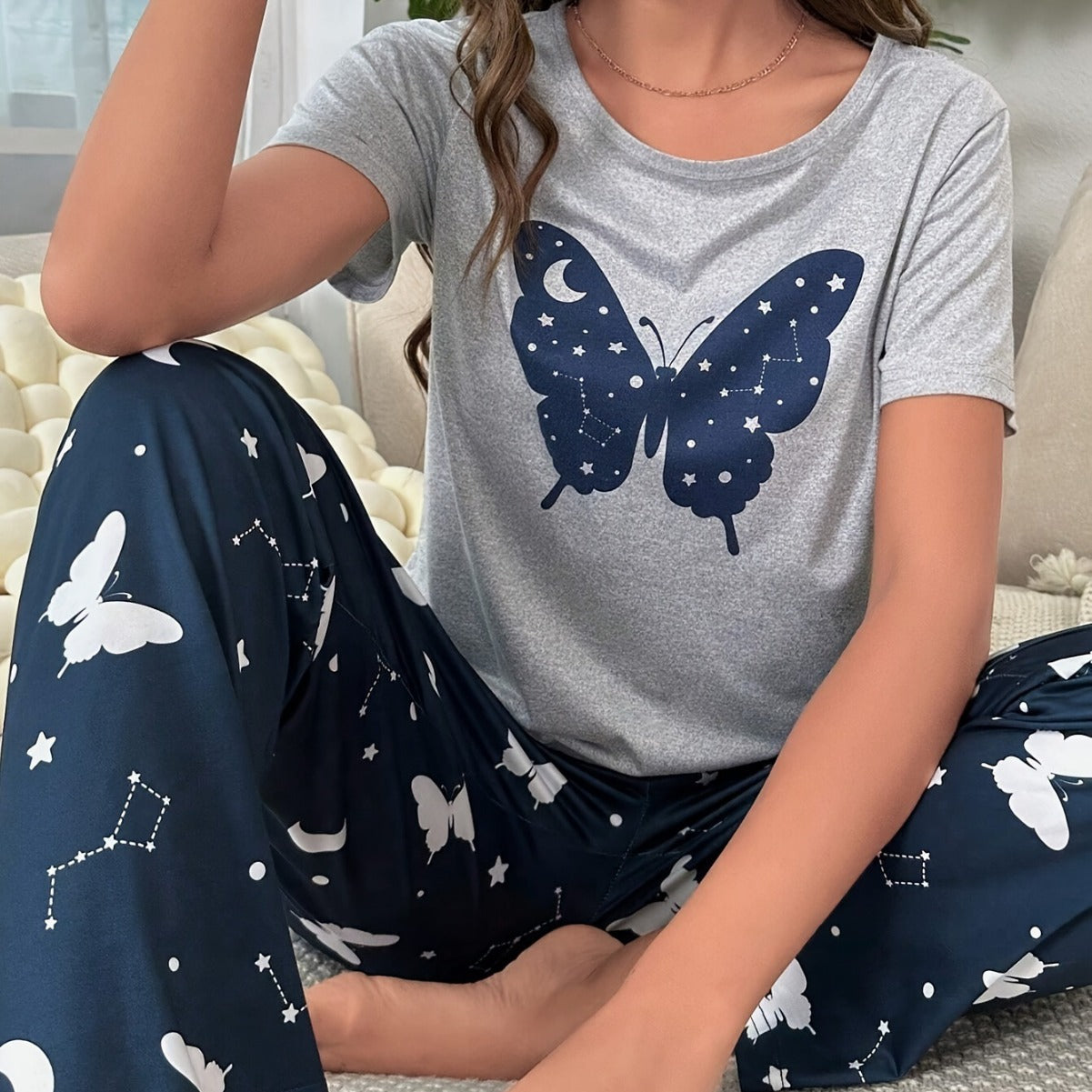 Casual And Comfortable Skin-friendly Round Neck Short Sleeve Home Women's Suit