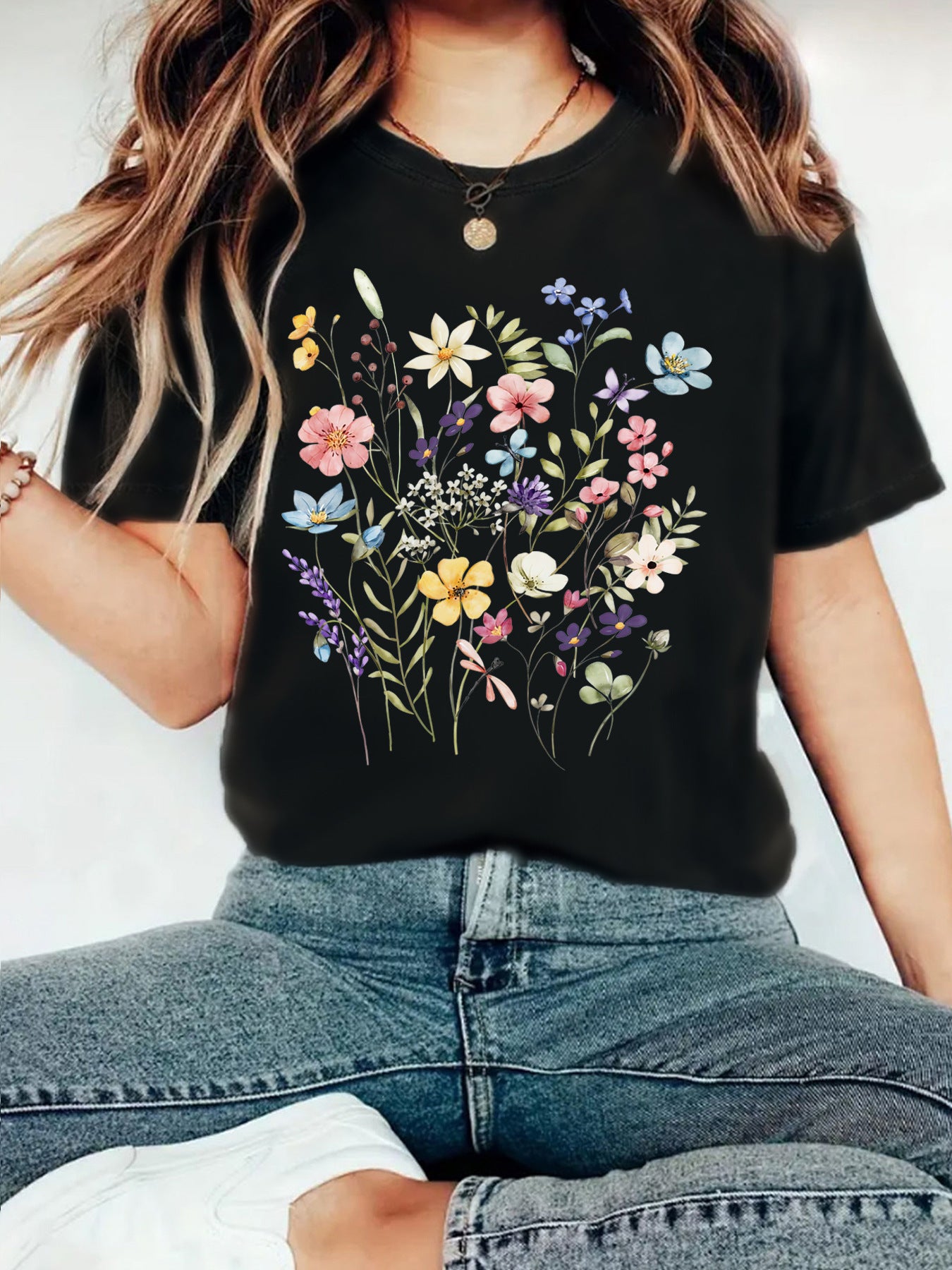 Elegant T-shirt With Floral Print, Women's Short-sleeve