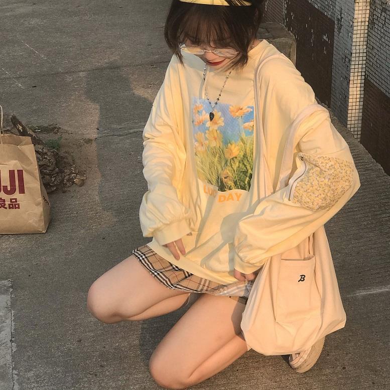 Autumn Japanese Oil Painting Style Sweet Flower Printed Long-sleeved Top