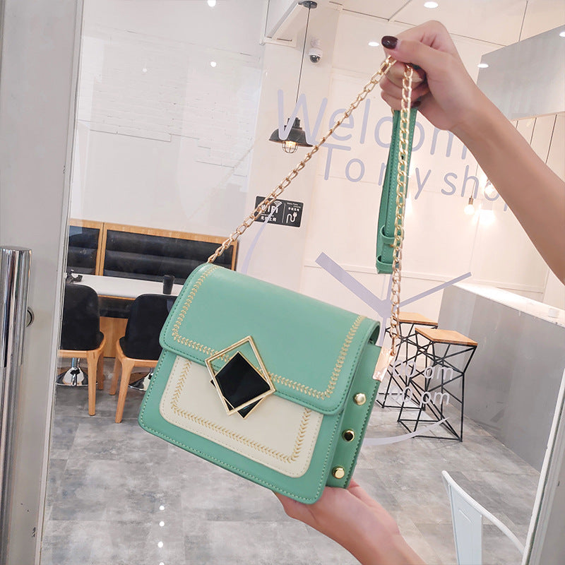 Shoulder chain small square bag