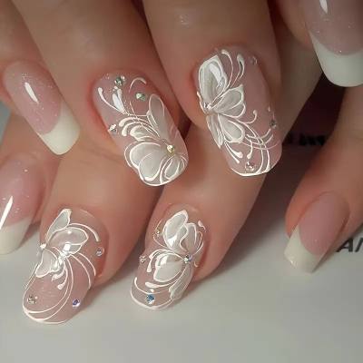 Nail Art High Fashion Simple Rhinestone Butterfly Flower Cow Wear Nail 24 Pieces