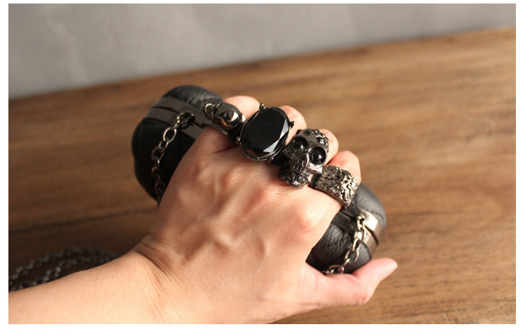 Ring ringer hand bag