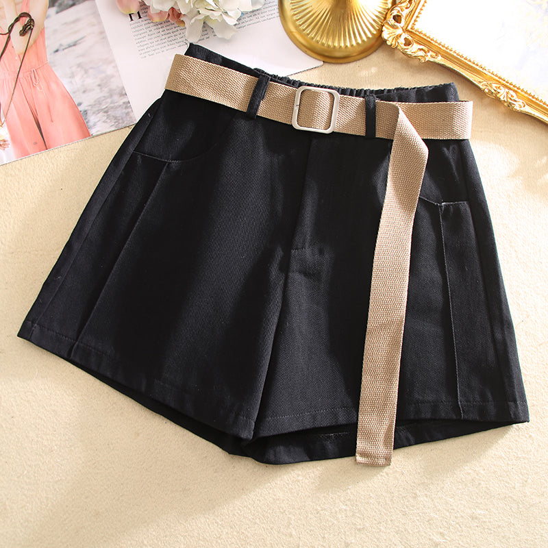 Thin wide leg hot pants
