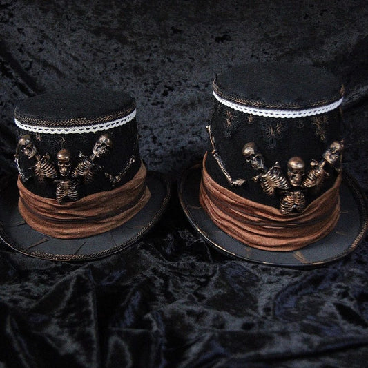Skull On Stage Steampunk Peacock-feather Pirate Top Hat