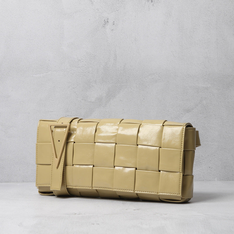 Simple hand hold small square bag