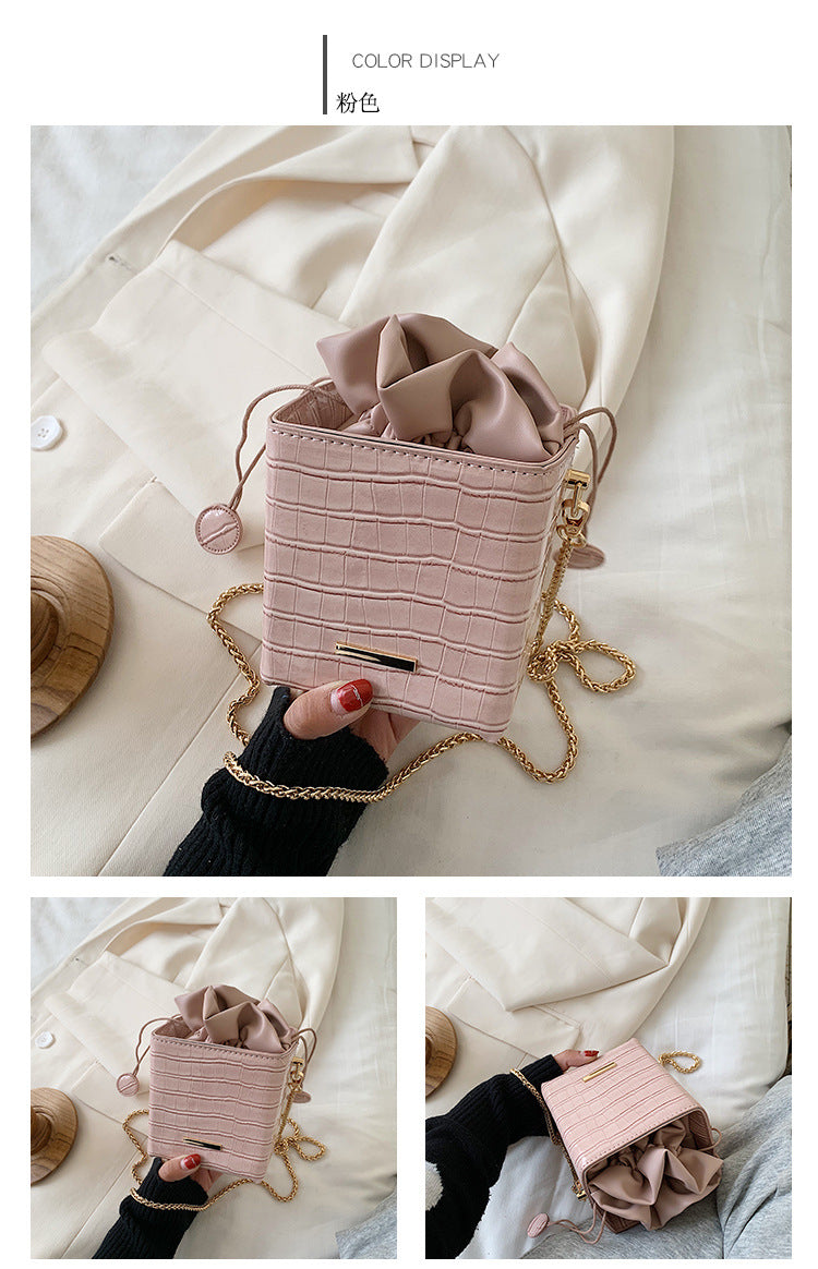 Shoulder chain bag