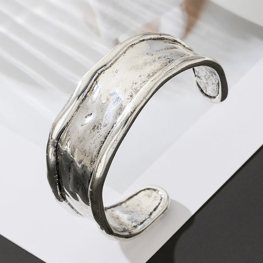 Heavy-duty Textured Curved Distressed Bracelet