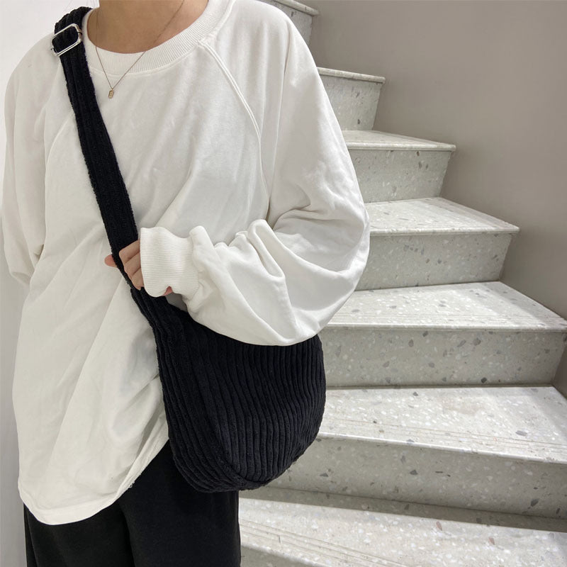 New Fashion Personality Retro Bag Girl
