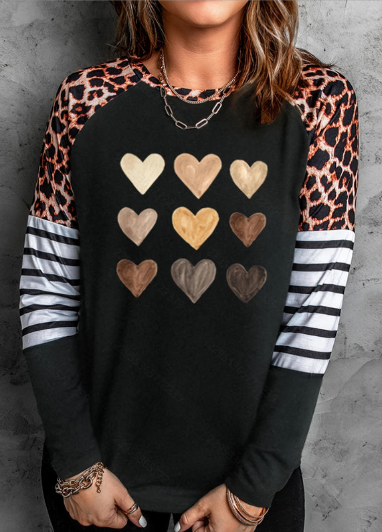 Plus Size Women's Printed Holiday Long Sleeve T-shirt