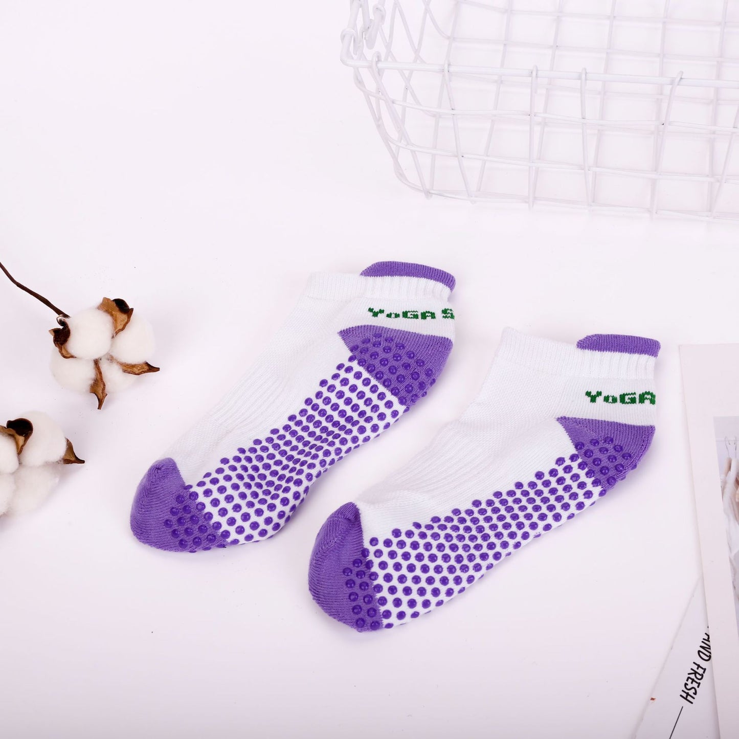 Fashion Sweat-absorbent Breathable Female Non-slip Yoga Socks