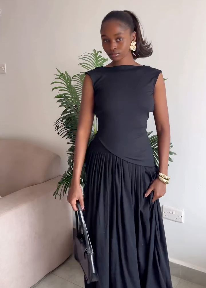 Elegant Off-Shoulder Pleated Summer Chic Slim-Fit Sleeveless Dress
