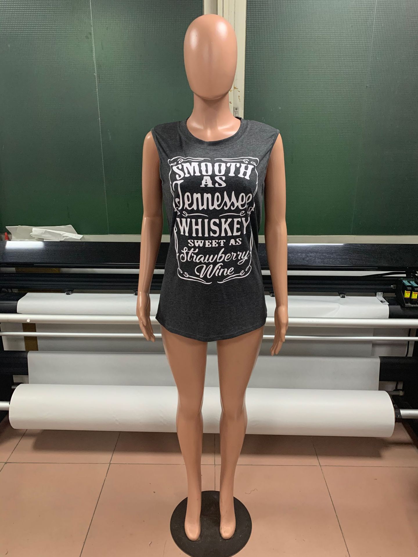 Letter Print Crew Neck Sleeveless T-Shirt