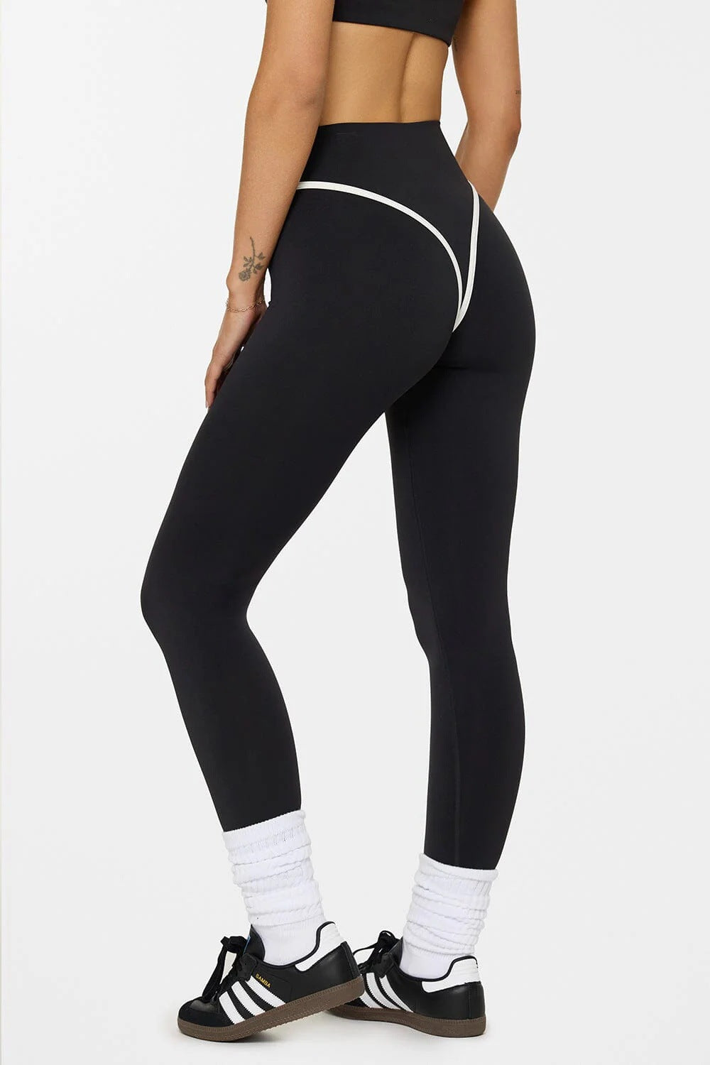 Bare-feel Yoga Jacket With A Stand-up Collar Long Sleeves And Designed For Cycling
