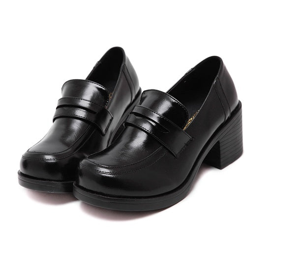 Spring and Autumn England retro women's shoes college wind Japanese uniform shoes thick with single shoes paint Pissen female round head small shoes