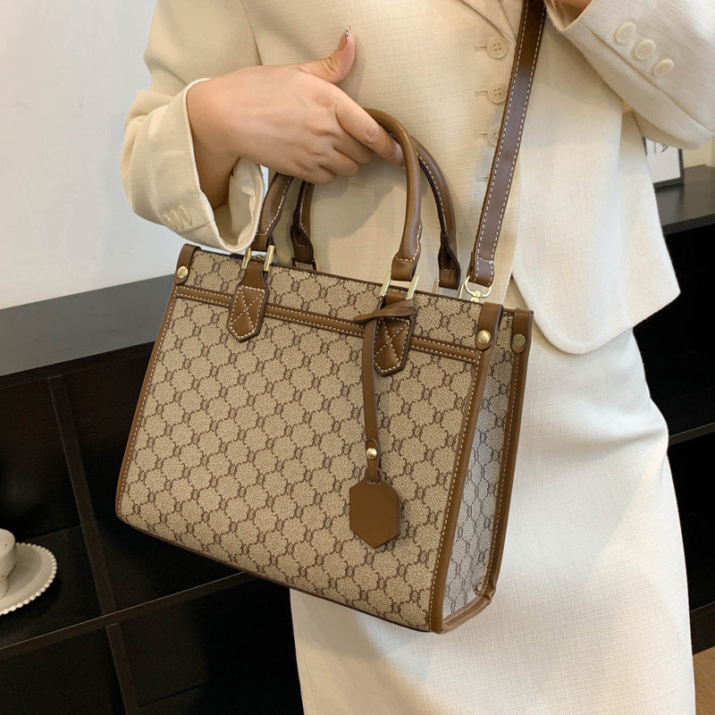 Fashion Chain Shoulder Bag Feel Large Capacity Bag