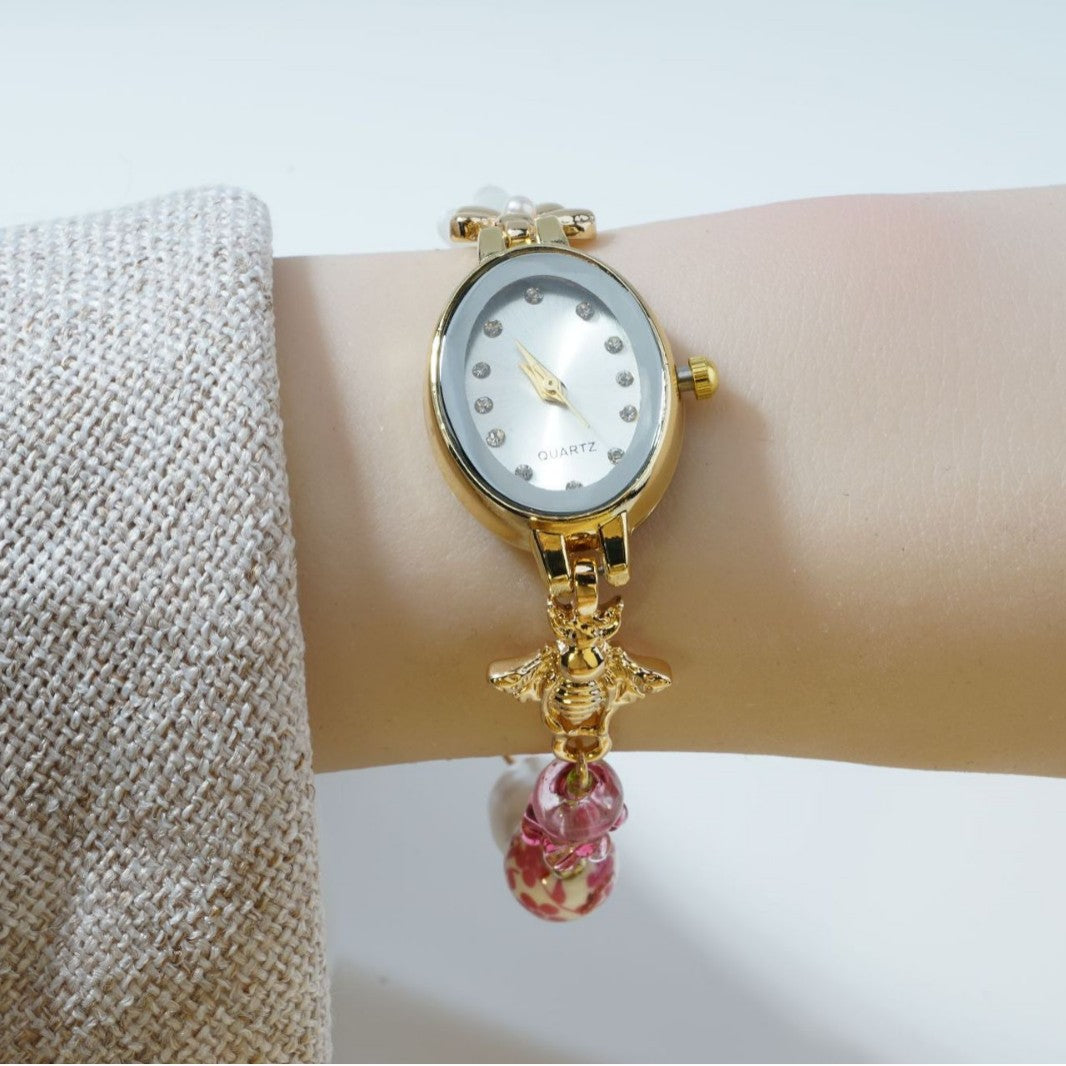 Elegant lys luksus diamantbesat vintage ovalt ur
