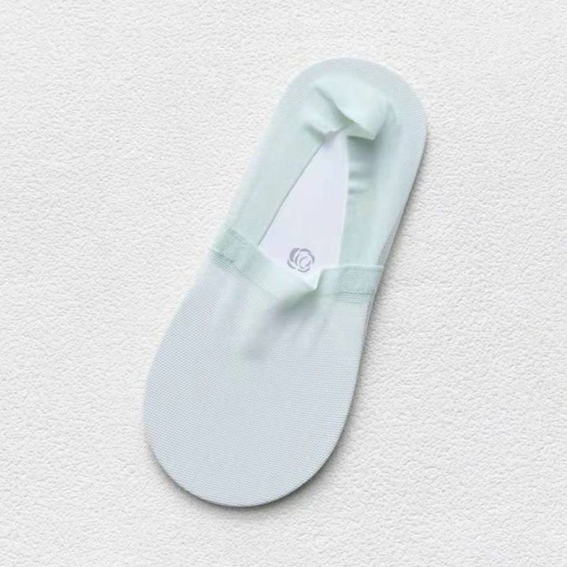 Women's Cotton Bottom Silicone Non-Slip Solid Color Boat Socks