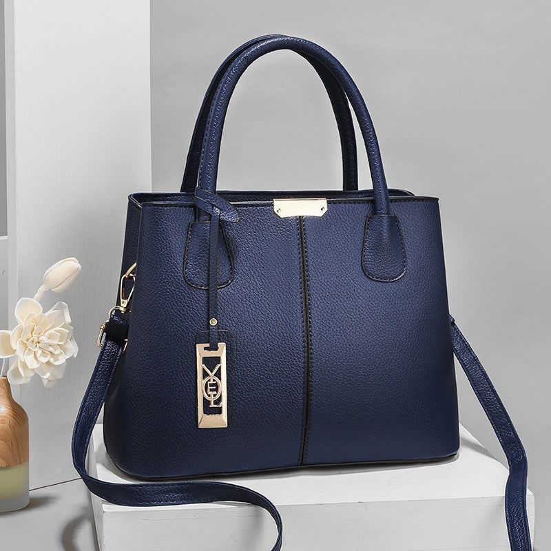 Skuldertaske med én strop, Crossbody-taske med vedhæng af jern, Dekorativ håndtaske med stor kapacitet