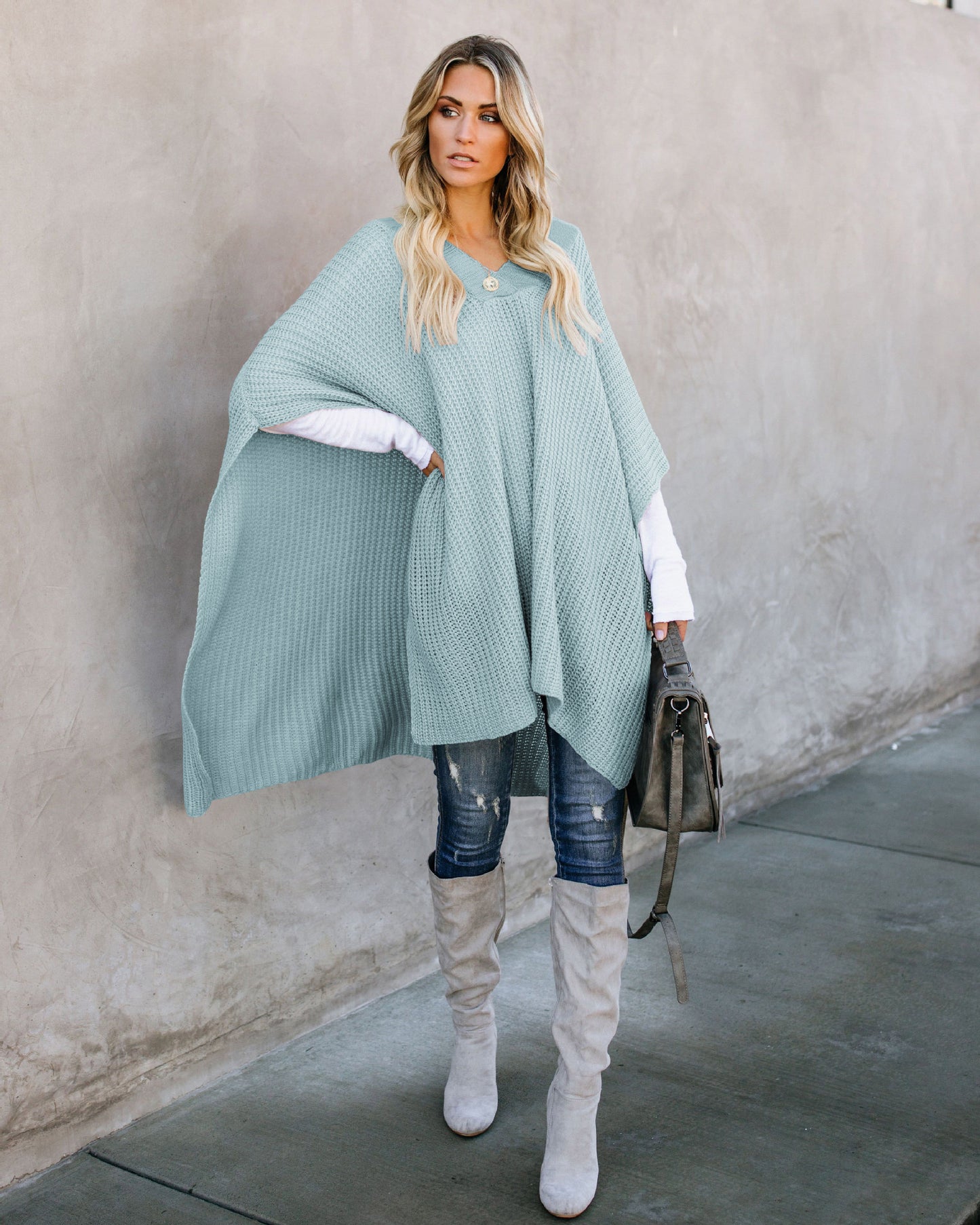 Women's cloak sweater knitted sweater