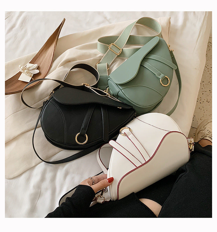 Horseshoe Broadband Messenger Bag