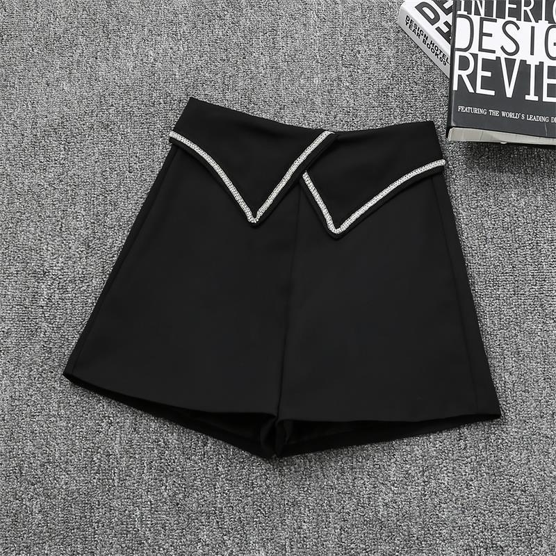 Manchetterede højtaljede wide leg habitshorts