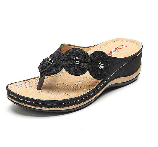 Retro Slope With Casual Flip-Flops