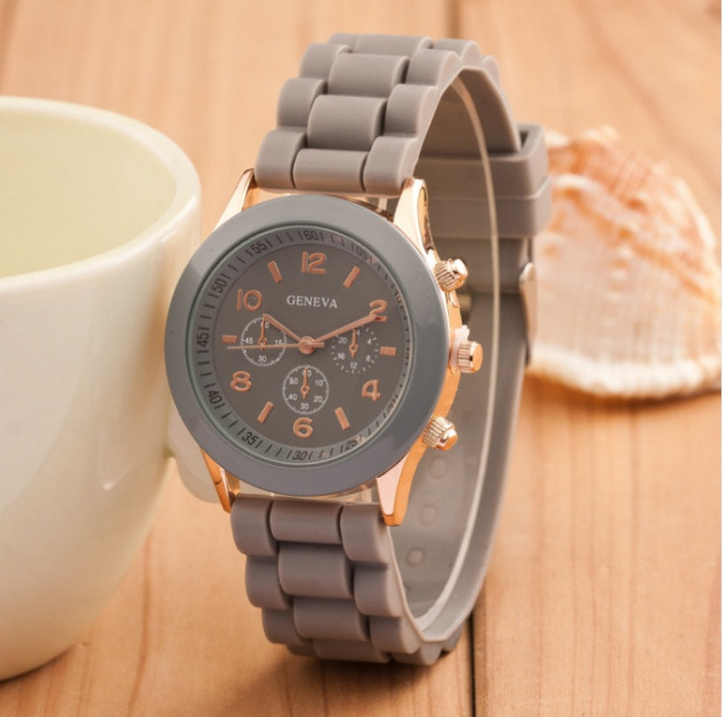 Foreign trade explosions Geneva jelly silicone watch GENEVA three-eye digital scale student quartz watch wholesale
