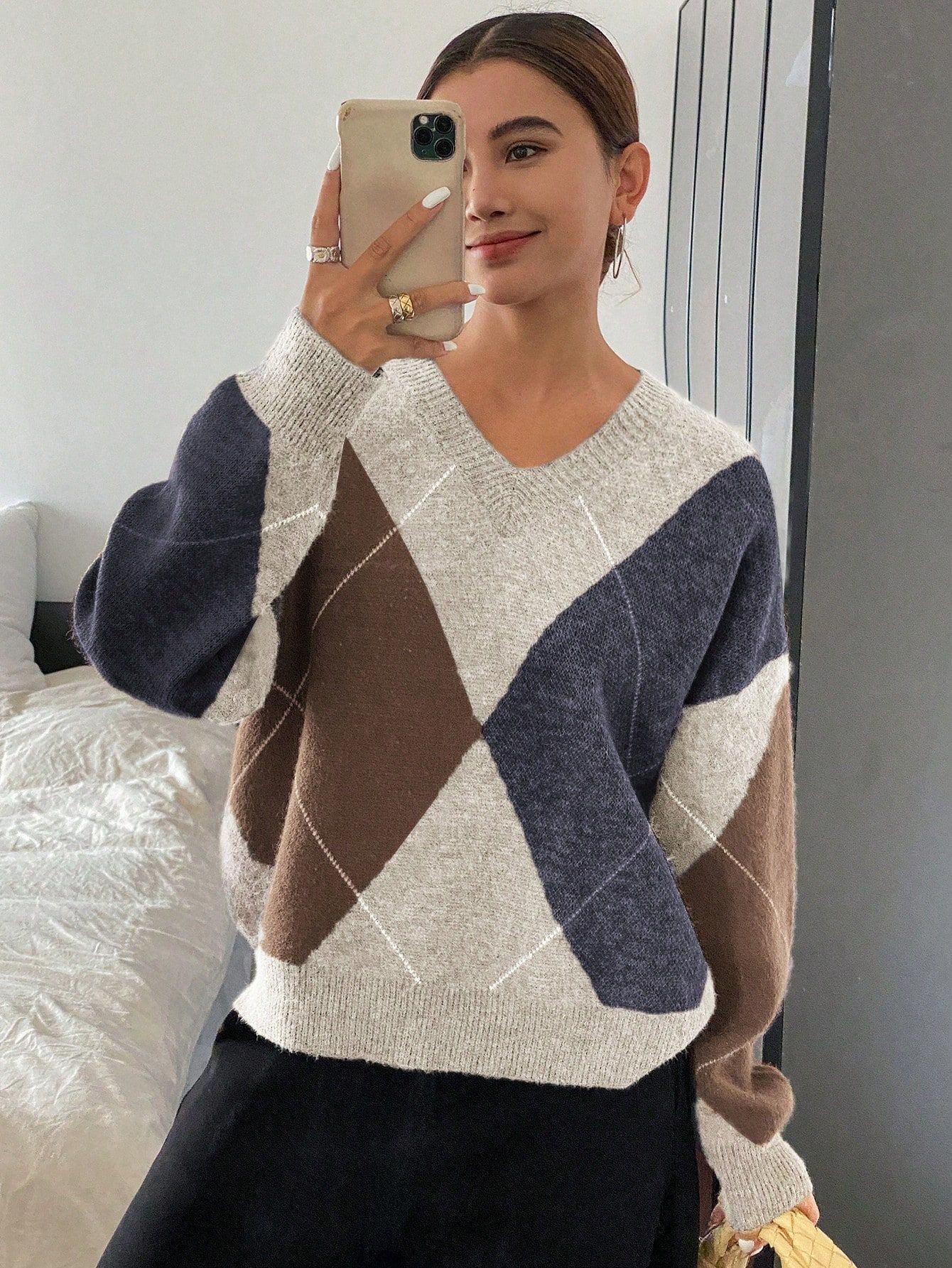 Retro Hit Color Diamond Lattice V-neck Sweater Women's Korean Style Idle Style