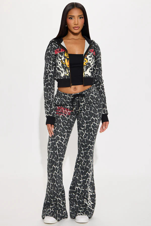 Womens Casual Hooded Set Flared Pants With Leopard Print And A Matching Top