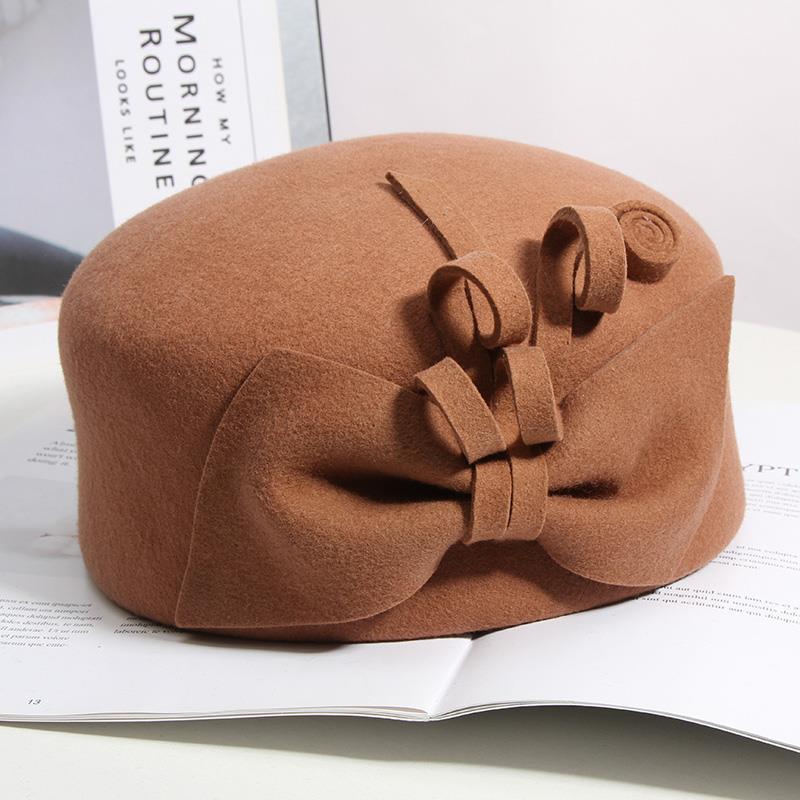 Women's Autumn And Winter Floral Woolen Hat