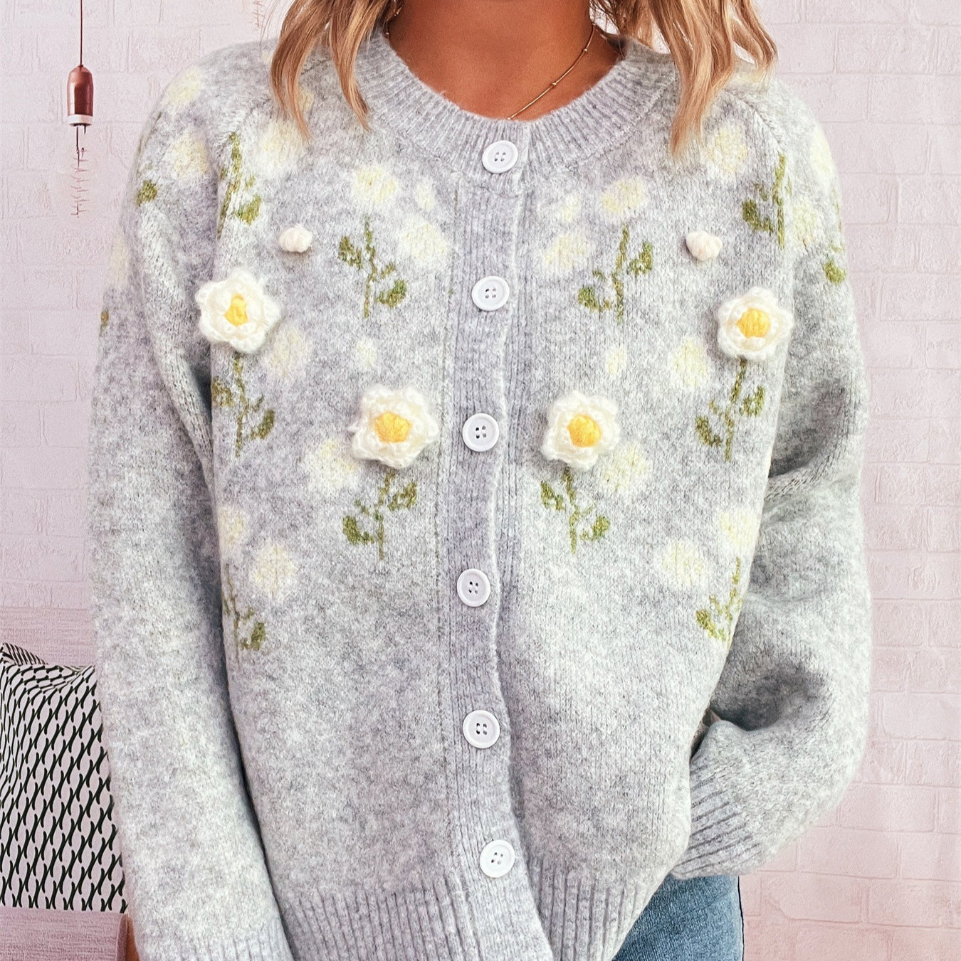 Flower Embroidered Crew Neck Long Sleeve Single-breasted Sweater Cardigan