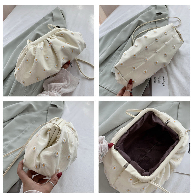 Daisy mesh cloud bag