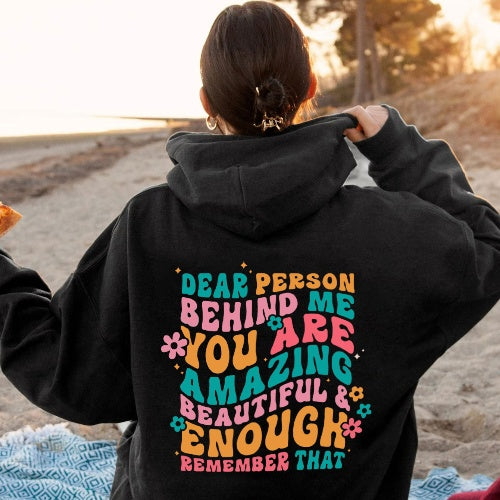 Oversized hoodie til kvinder med tekst bagpå til vinter