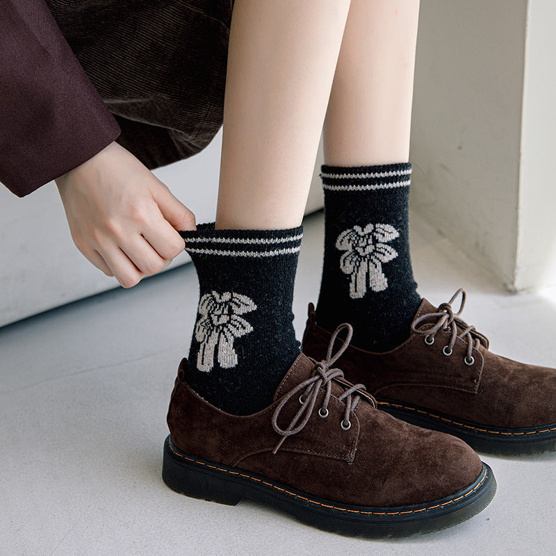 Gentle Color Sweet Thick Socks With Small Leather Shoes