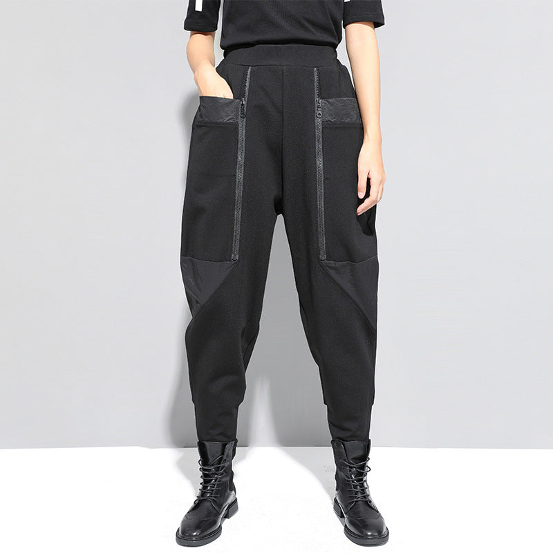 Tapered foot pants with zipper stitching pockets