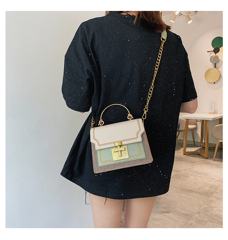 One shoulder messenger chain small square bag