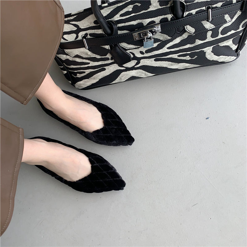 Pointed Rhombus Flat Bottom Plus Cashmere Beanie Shoes