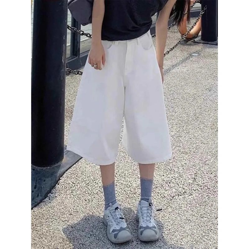 White American-style Vintage Straight-leg Capri Denim Shorts With A Wide Leg