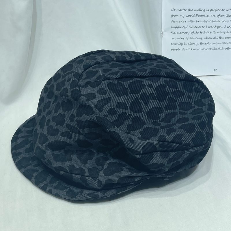 American-style Retro Chic Leopard-print Beret For Women