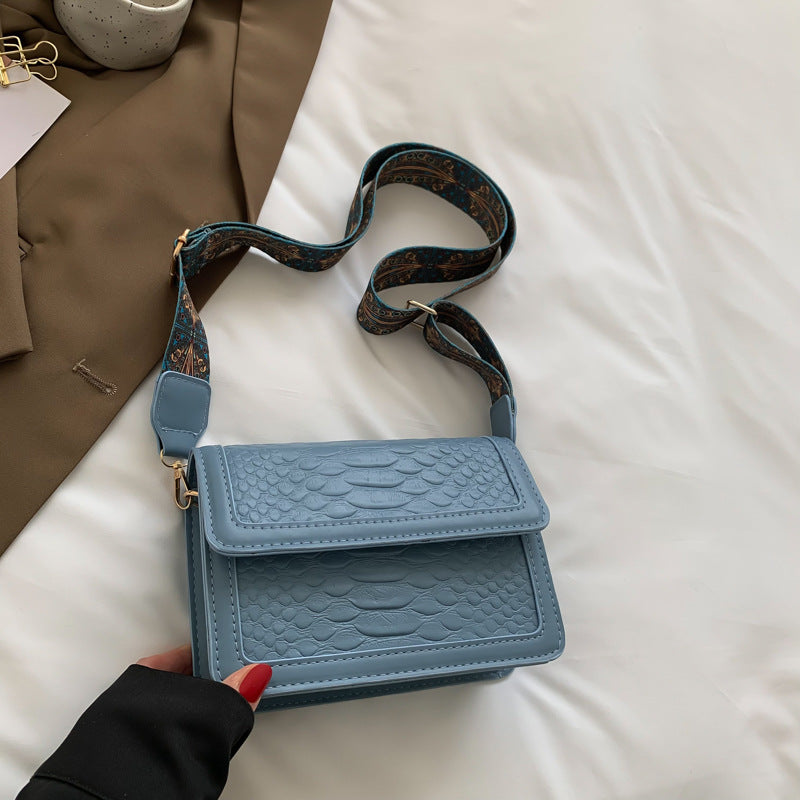 Women's Fashion Solid Color Wide Shoulder Strap Shoulder Small Square Bag